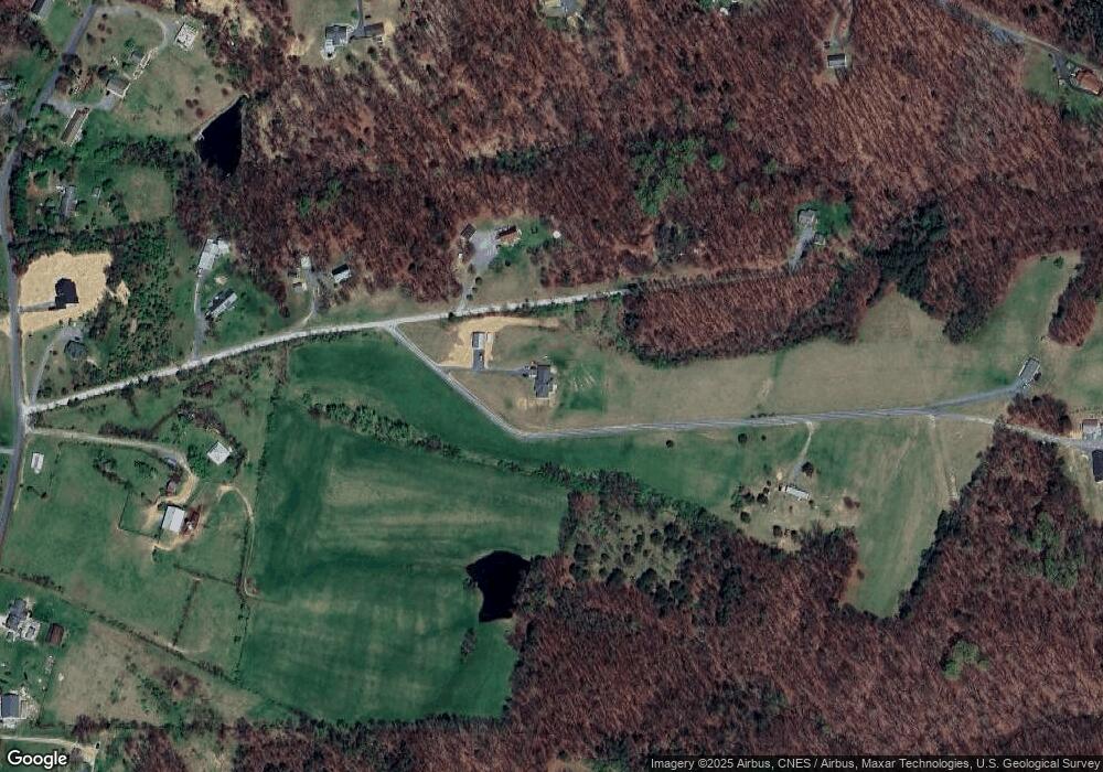 39 Red Oak Ln, Berkeley Springs, WV 25411 - photo 1