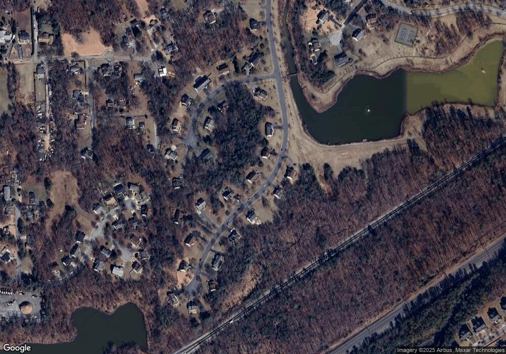 7412 Lake Glen Dr, Glenn Dale, MD 20769 - photo 1