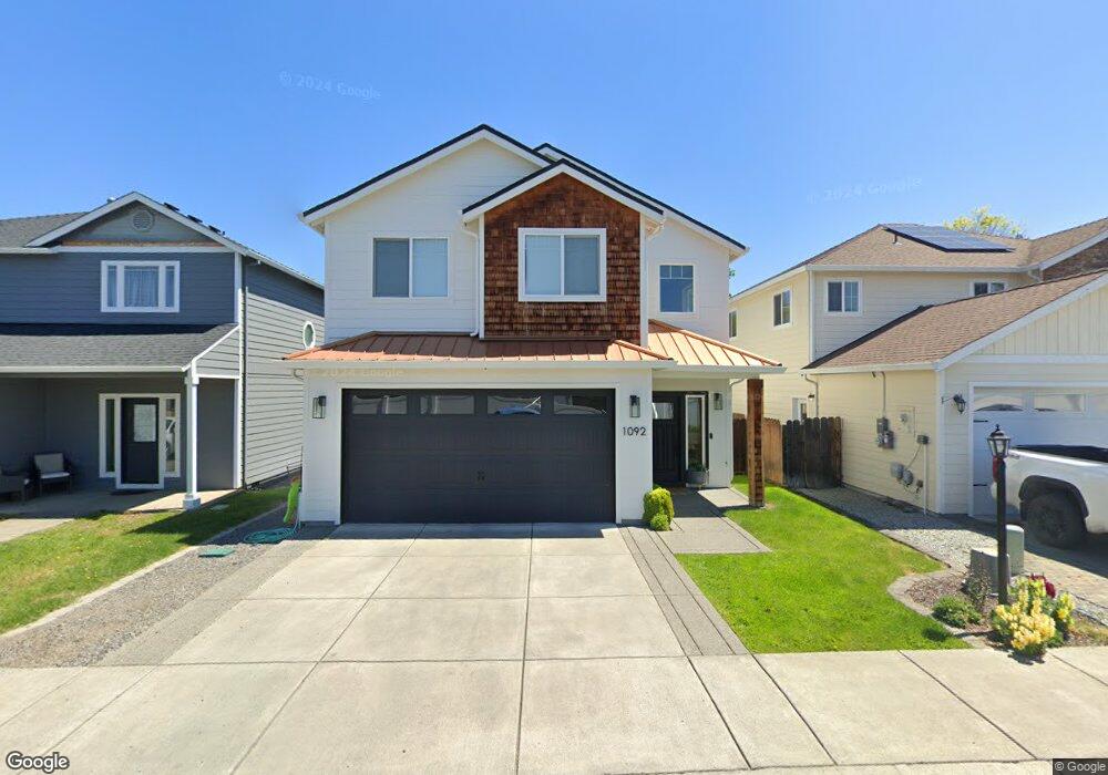 1092 Cathedral Way, Central Point, OR 97502 - photo 1