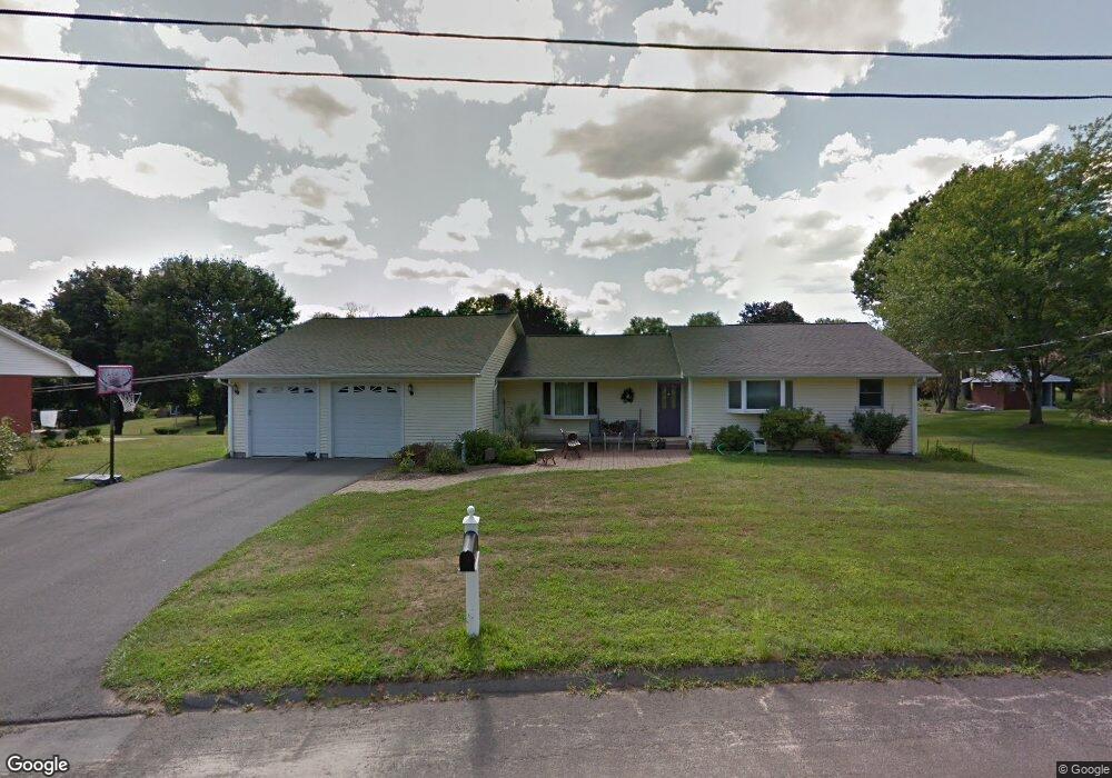 122 Mcdowell Rd, Middletown, CT 06457 - photo 1