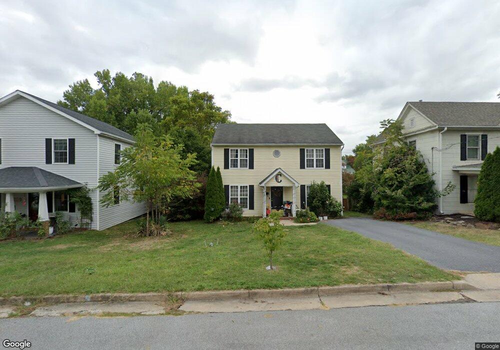 521 Locust Ave, Waynesboro, VA 22980 - photo 1