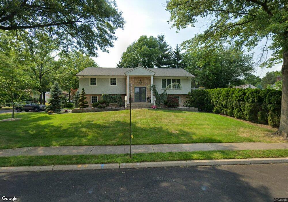 521 van Binsberger Blvd, Paramus, NJ 07652 - photo 1