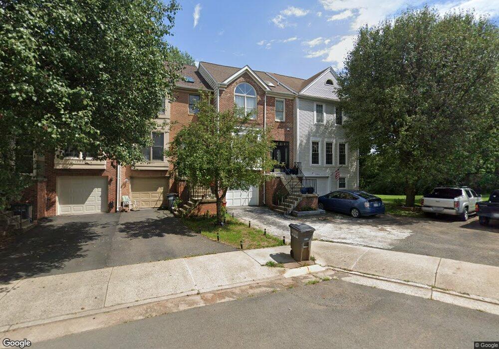 13902 Baton Rouge Ct, Centreville, VA 20121 - photo 1