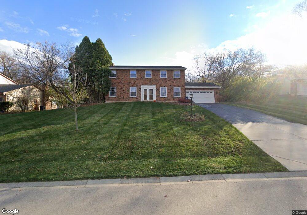 1235 Surrey Ln, Algonquin, IL 60102 - photo 1