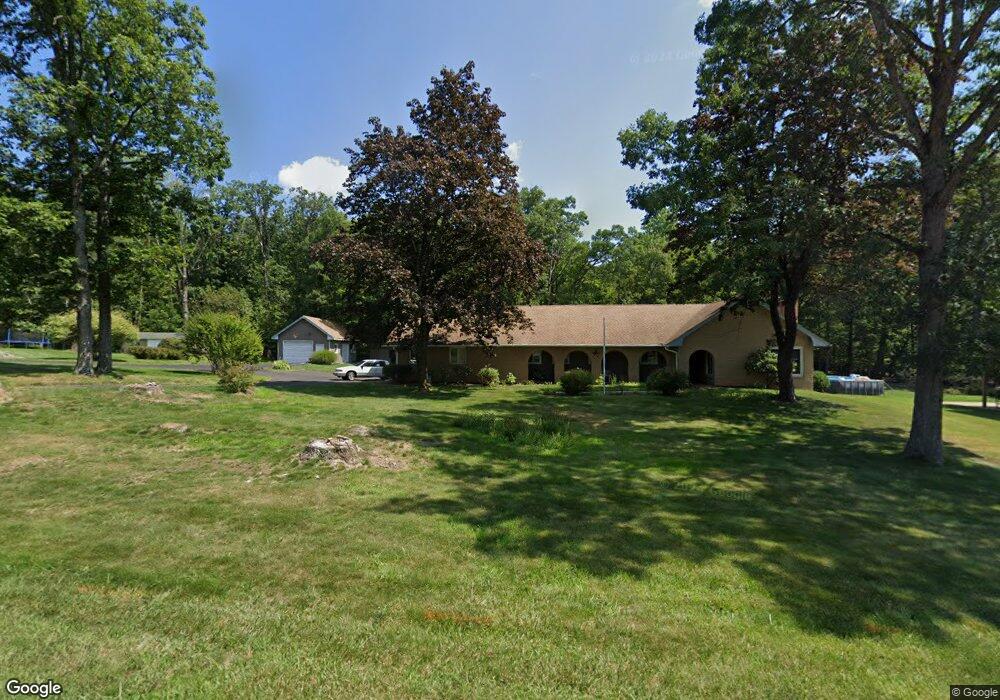 177 Roosevelt St, Wind Gap, PA 18091 - photo 1