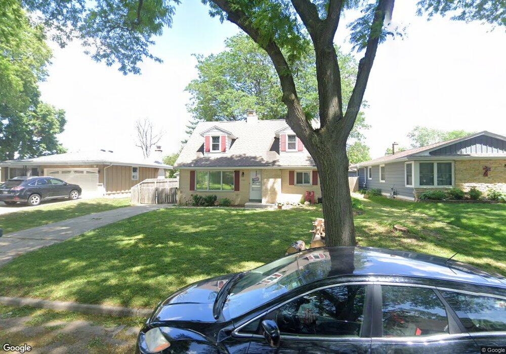 2130 N 114th St, Milwaukee, WI 53226 - photo 1