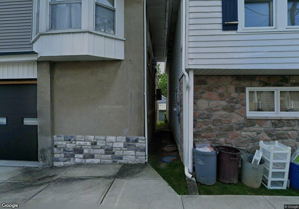 22 E Chestnut St, Nazareth, PA 18064 - photo 1