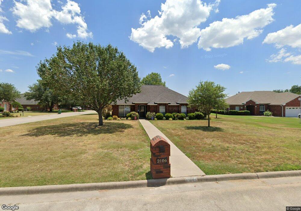 2106 Wheeler Creek Cir, Gainesville, TX 76240 - photo 1