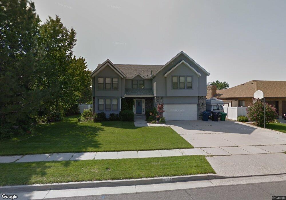 9002 Shady Meadow Dr, Sandy, UT 84093 - photo 1