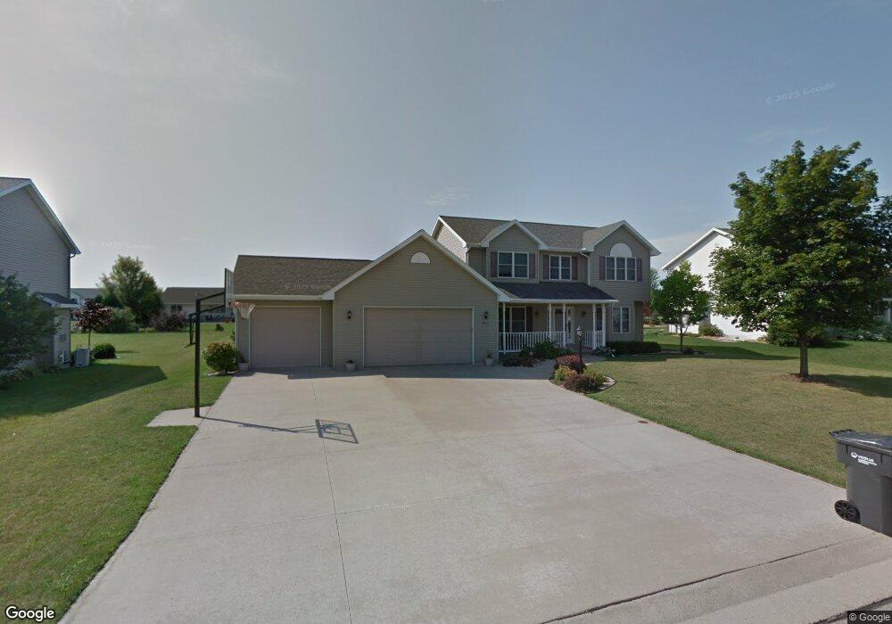 W5921 Easter Lily Dr, Appleton, WI 54915 - photo 1