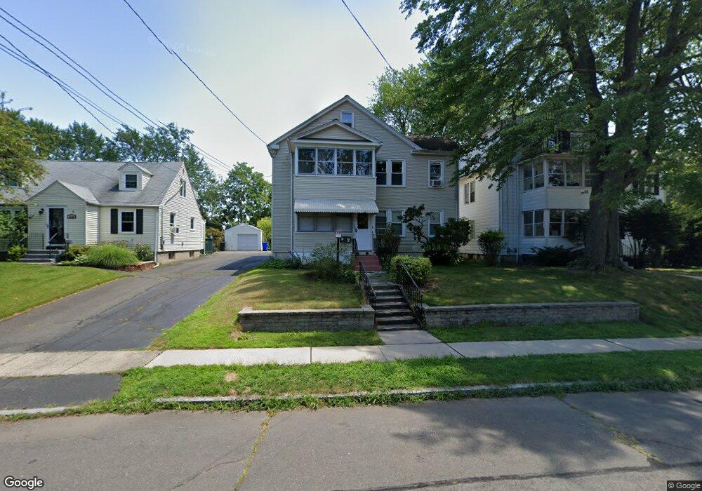 120 Cambridge St unit 1st floor, West Hartford, CT 06110 - photo 1