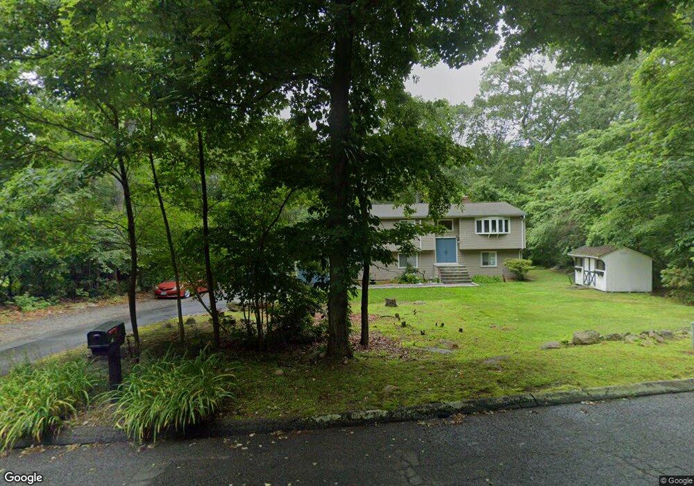 15 Barker Hill Dr, Guilford, CT 06437 - photo 1