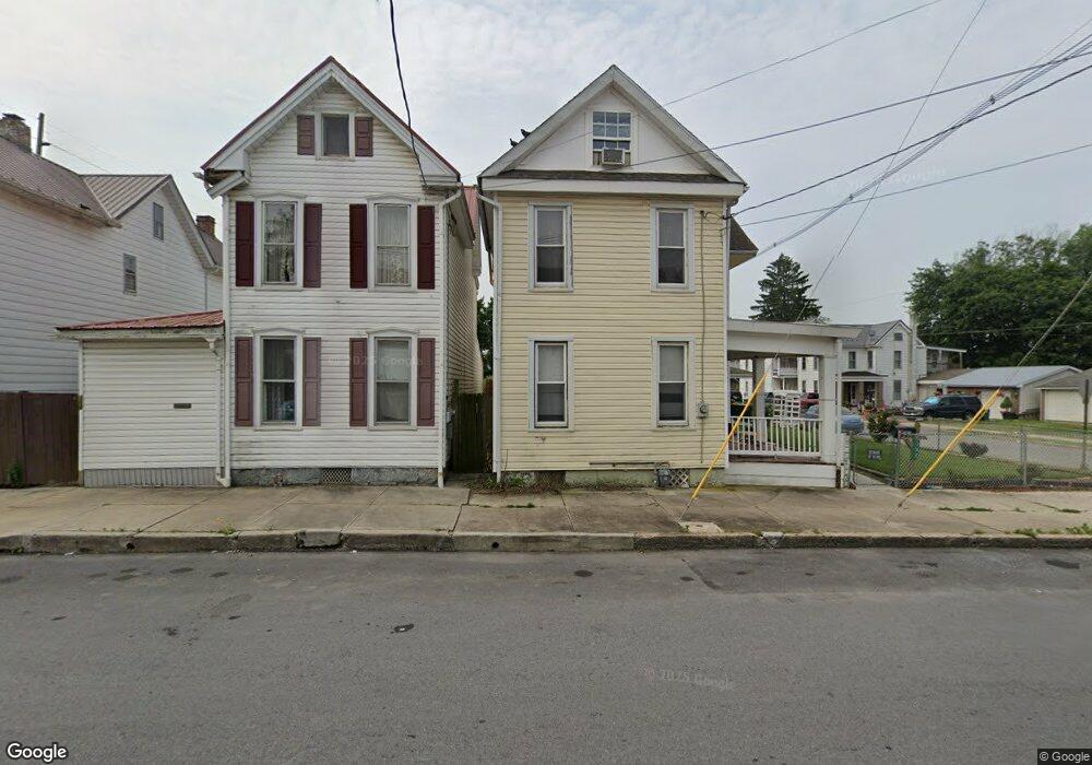 312 E Catherine St, Chambersburg, PA 17201 - photo 1