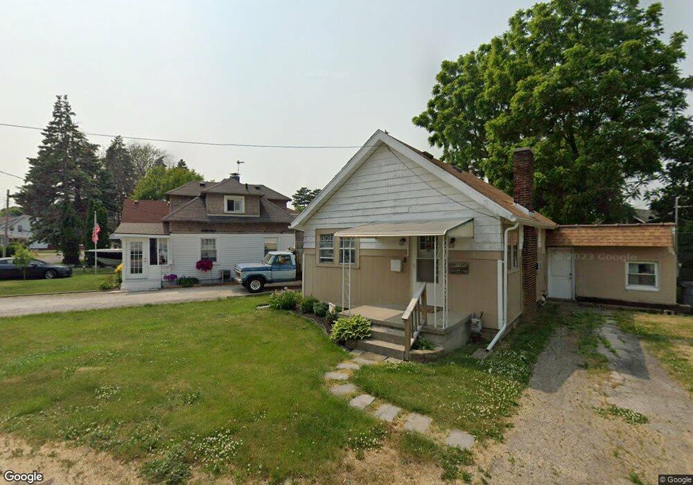 3263 136th St, Toledo, OH 43611 - photo 1