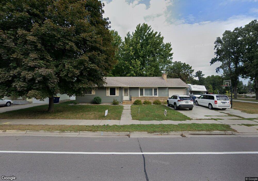 1426 Center St, New Ulm, MN 56073 - photo 1