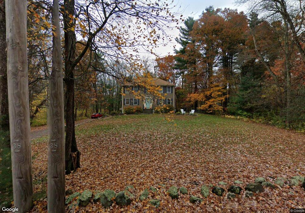 335 Maple St unit 1, Franklin, MA 02038 - photo 1