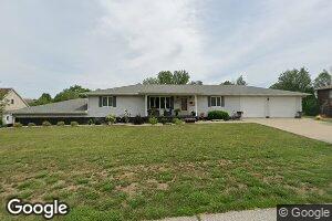 1313 Hilldale Dr, Macon, MO 63552