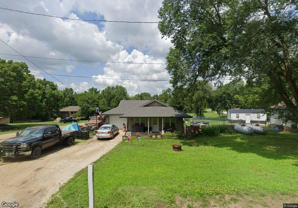 102 W 6th St, Hoyt, KS 66440 - photo 1