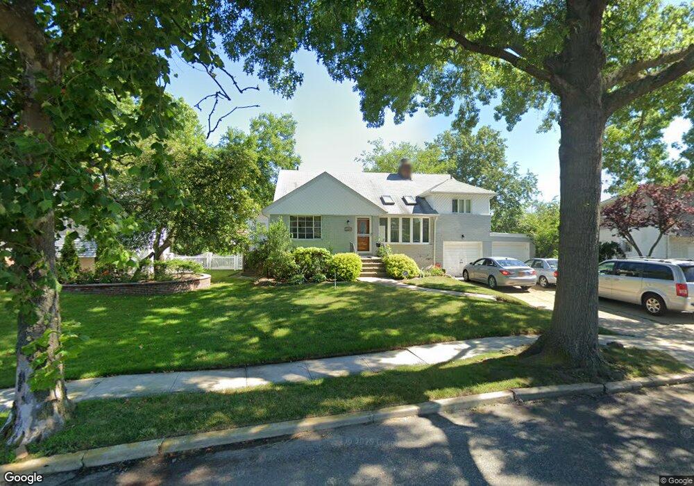 1104 Marc Dr, Valley Stream, NY 11581 - photo 1