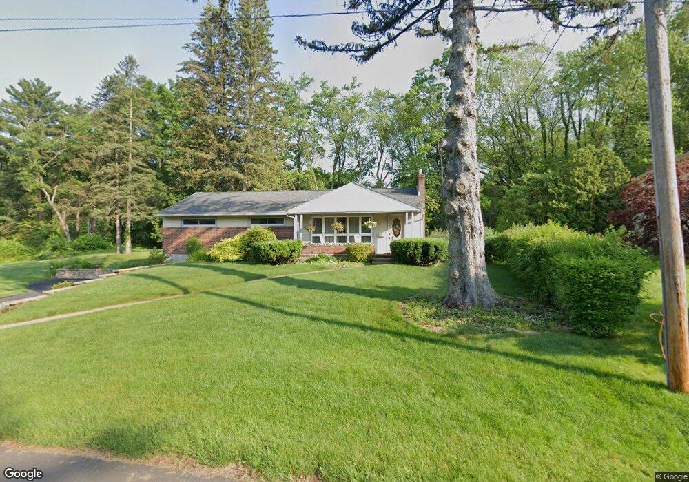 843 Warner Rd, Schenectady, NY 12309 - photo 1