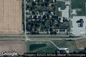 28 Central Dr, Newton, IL 62448