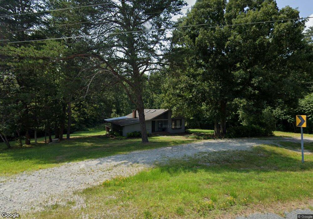 1714 Jackson Lake Rd, High Point, NC 27263 - photo 1