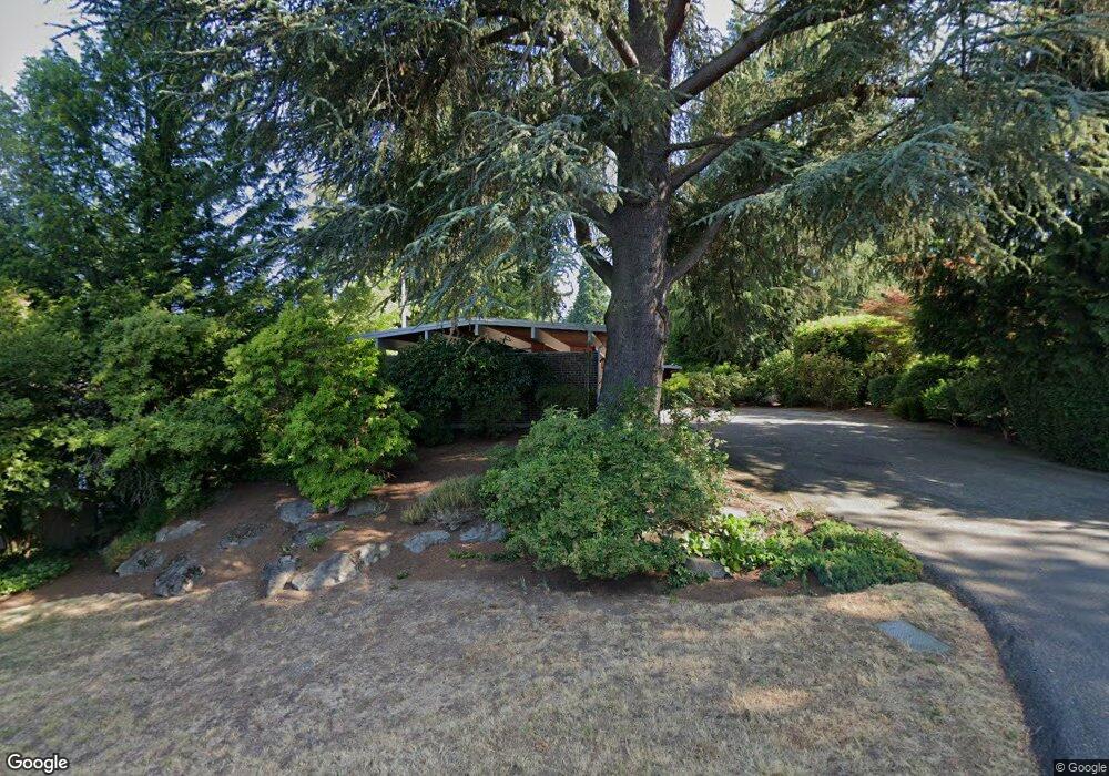 8314 Hunts Point Place, Hunts Point, WA 98004 - photo 1