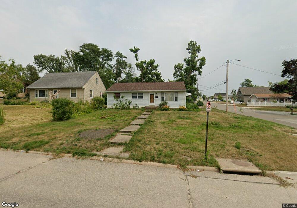 2629 3rd St SW, Cedar Rapids, IA 52404 - photo 1