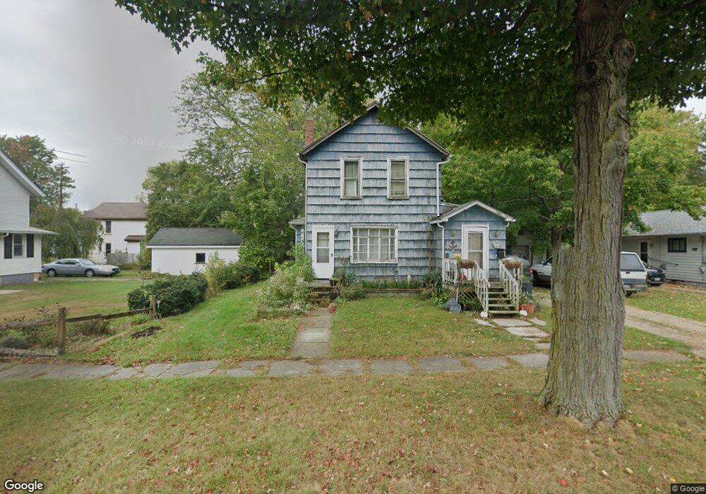 341 Vine St, Geneva, OH 44041 - photo 1