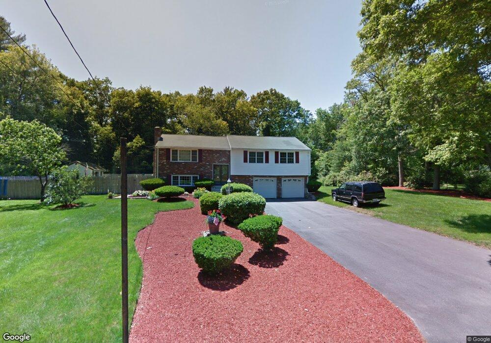 269 Twin Fawn Dr, Hanover, MA 02339 - photo 1