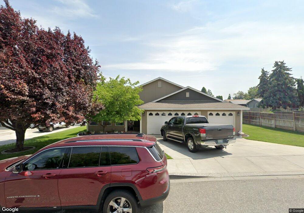 1427 S Quillan Ct, Kennewick, WA 99338 - photo 1