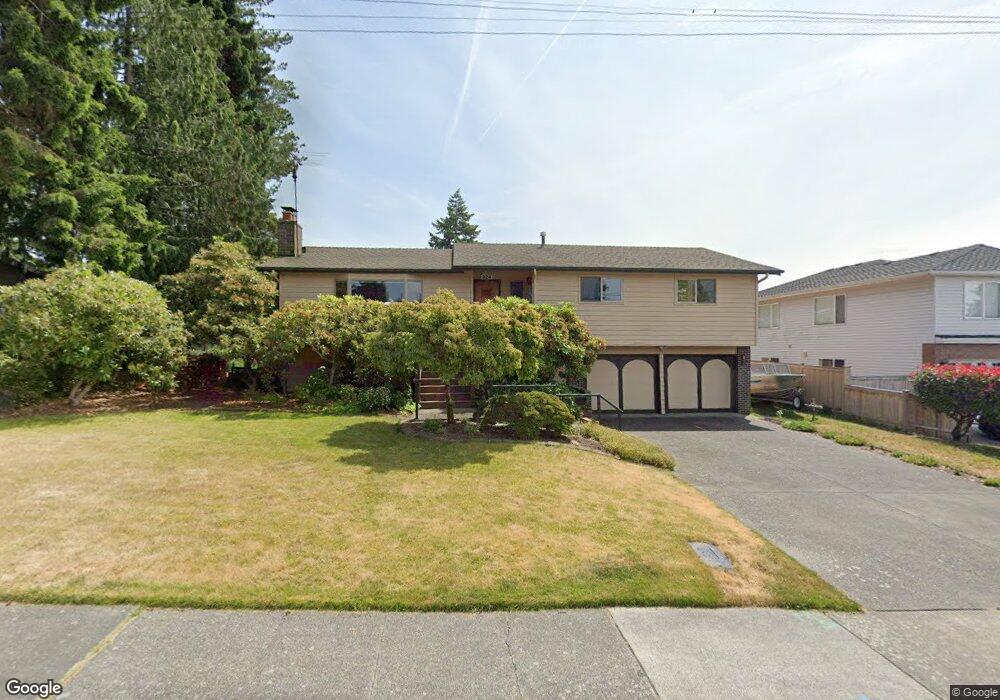 924 Pine St, Edmonds, WA 98020 - photo 1