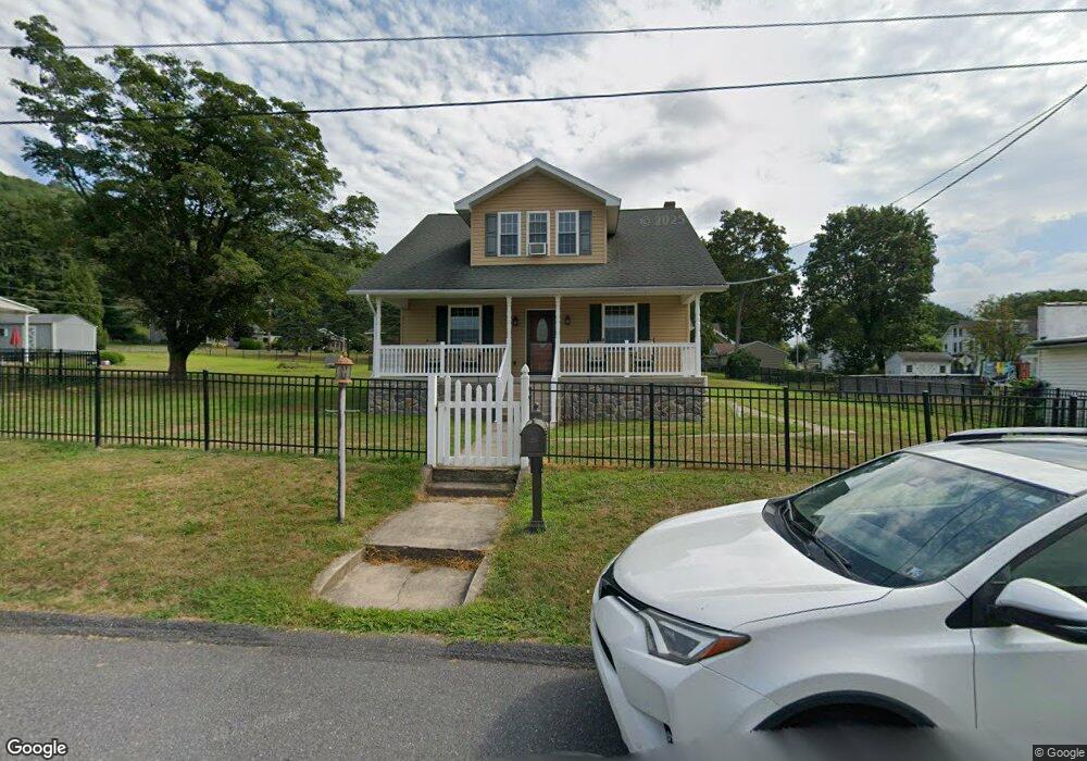 320 Peter St, Ashland, PA 17921 - photo 1