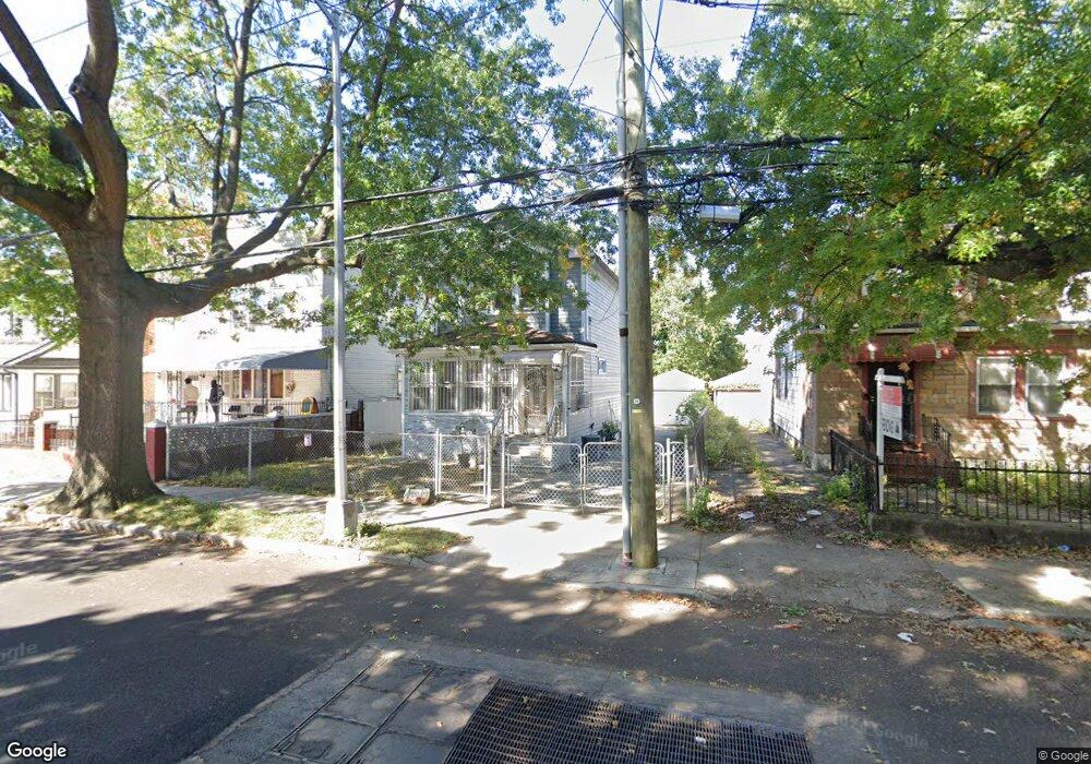 17211 111th Ave, Jamaica, NY 11433 - photo 1