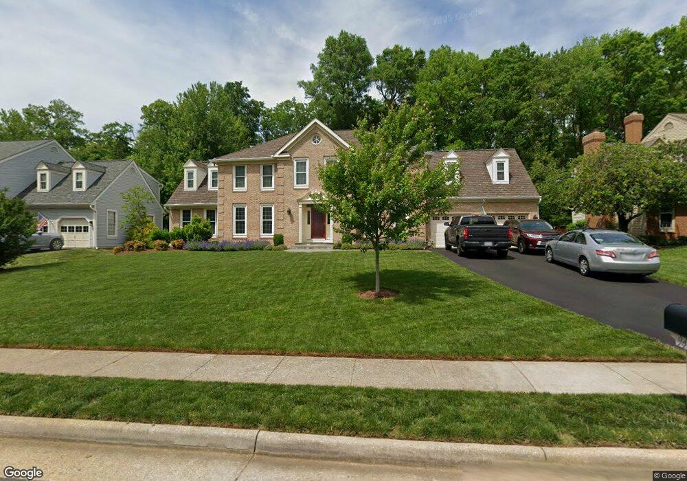 9404 Crosspointe Dr, Fairfax Station, VA 22039 - photo 1