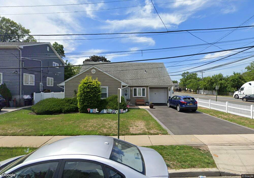 551 Arlington Rd, Cedarhurst, NY 11516 - photo 1