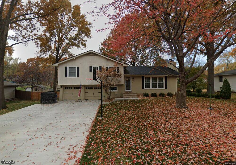 5326 Lucille Ln, Shawnee, KS 66203 - photo 1