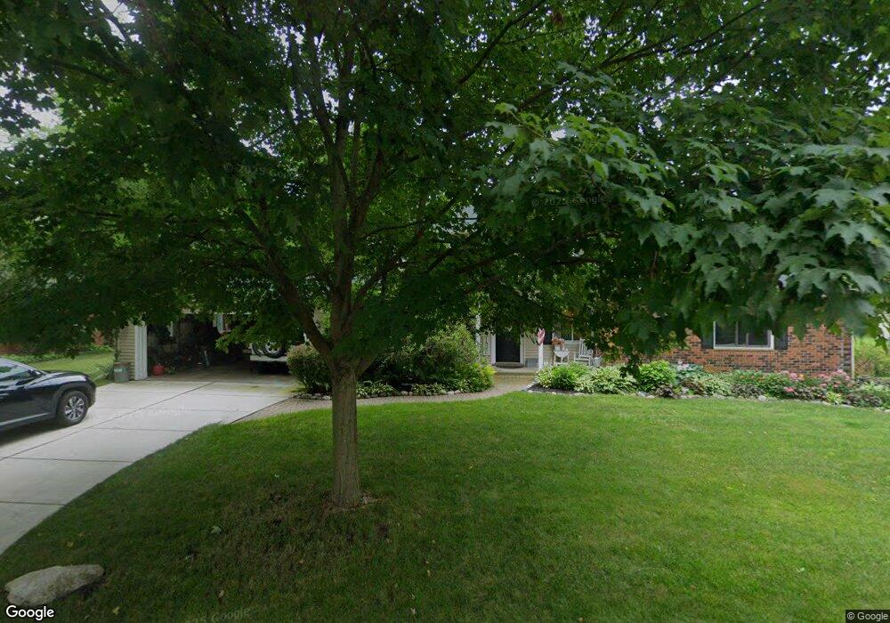 7143 Buckthorn Dr, West Bloomfield, MI 48324 - photo 1