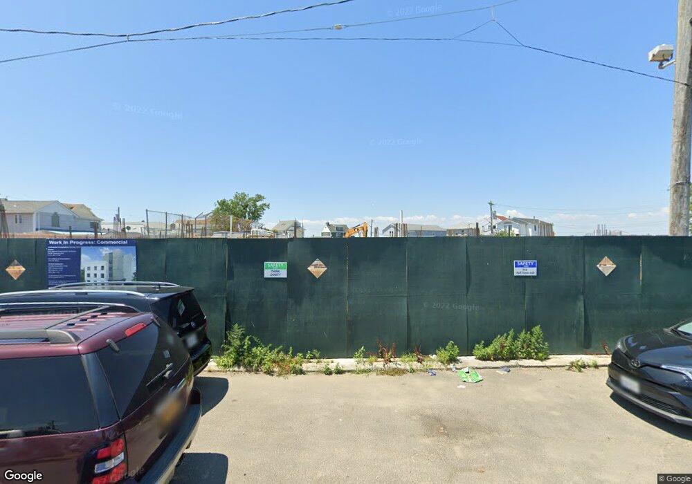 39-23 Power Rd, Broad Channel, NY 11693 - photo 1