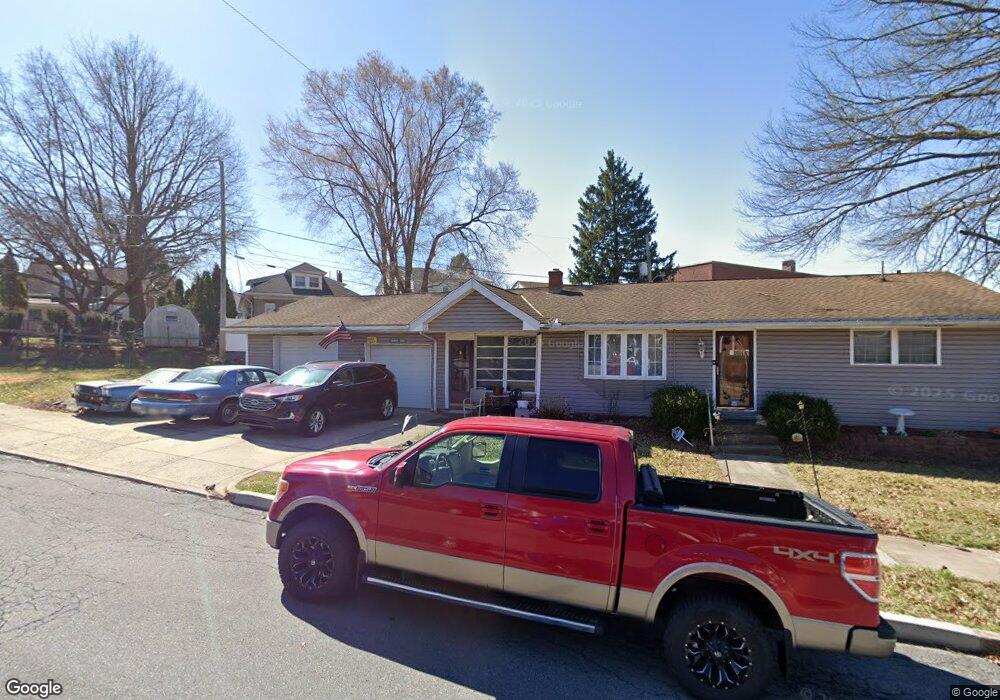 2222 Hoffer Ave, Reading, PA 19605 - photo 1