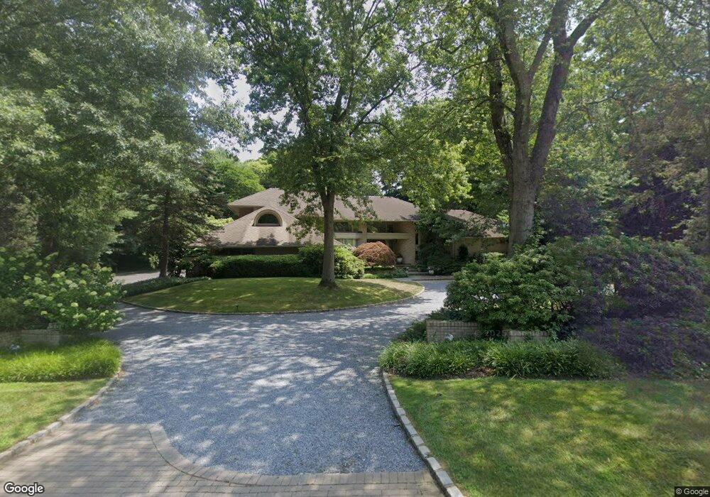 30 Tibbits Ln, Port Washington, NY 11050 - photo 1