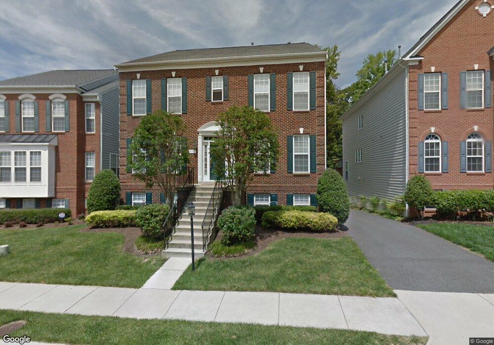 4717 Cochran Place, Centreville, VA 20120 - photo 1