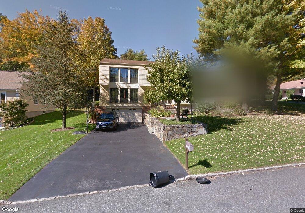 15 Highridge Rd, West Harrison, NY 10604 - photo 1