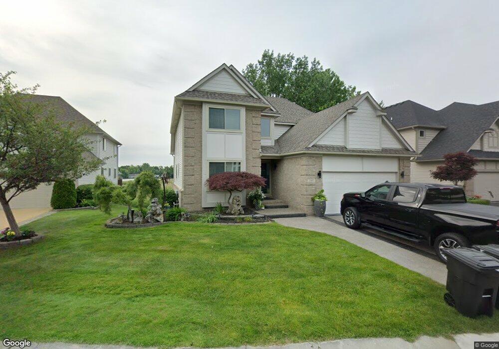 3361 Harbours Blvd, Waterford, MI 48328 - photo 1