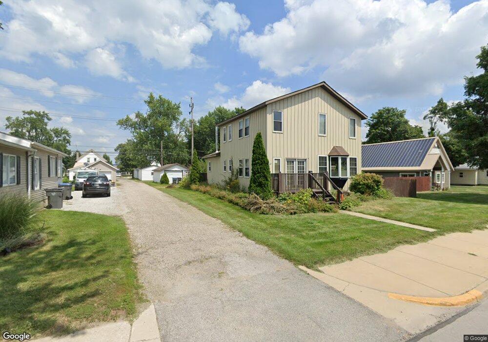 802 E Market St, Nappanee, IN 46550 - photo 1