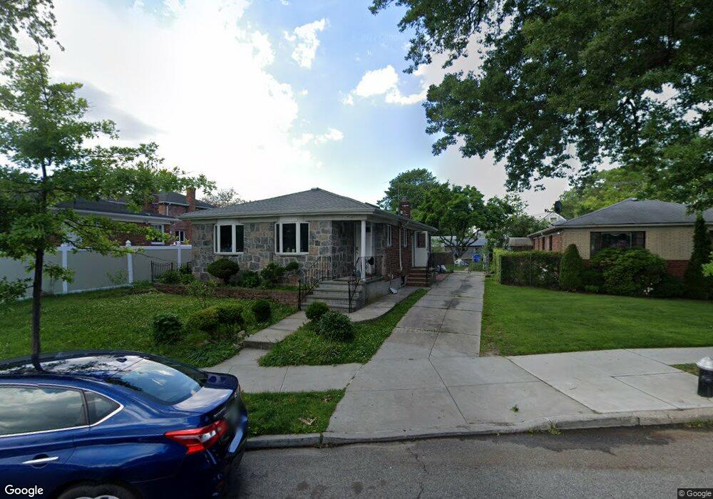 1740 Francis Lewis Blvd, Whitestone, NY 11357 - photo 1