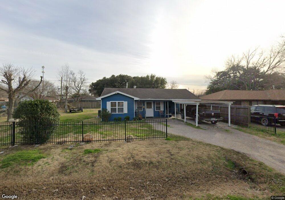 902 Avenue D, Rosenberg, TX 77471 - photo 1