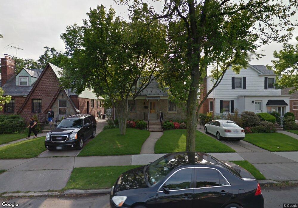 7316 188th St, Fresh Meadows, NY 11366 - photo 1