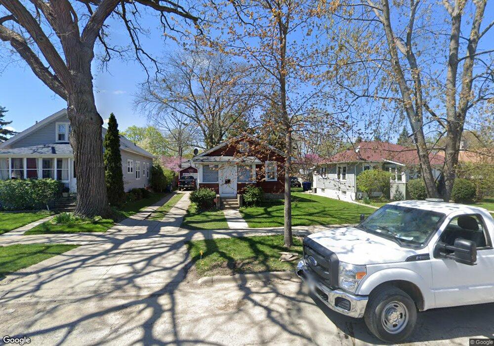 132 S Fulton Ave, Waukegan, IL 60085 - photo 1