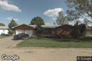 915 W 5th St, Redfield, SD 57469